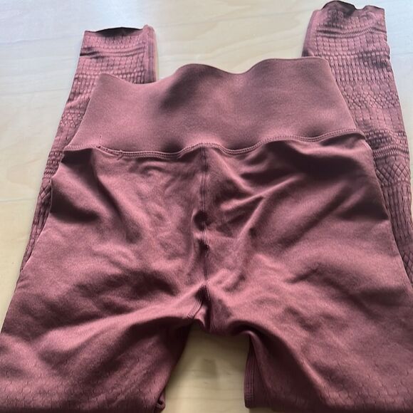 Fabletics High-Waisted Sculptknit® Macrame 7/8 in Chestnut Sz XS - Picture 4 of 5